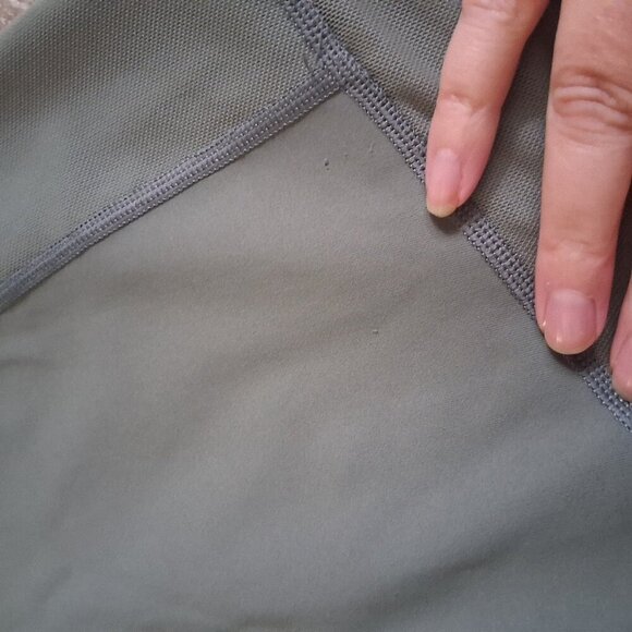 Aerie Women's Size Large Dark Sage Green Chill Play Move Mesh Biker Shorts - Picture 14 of 14